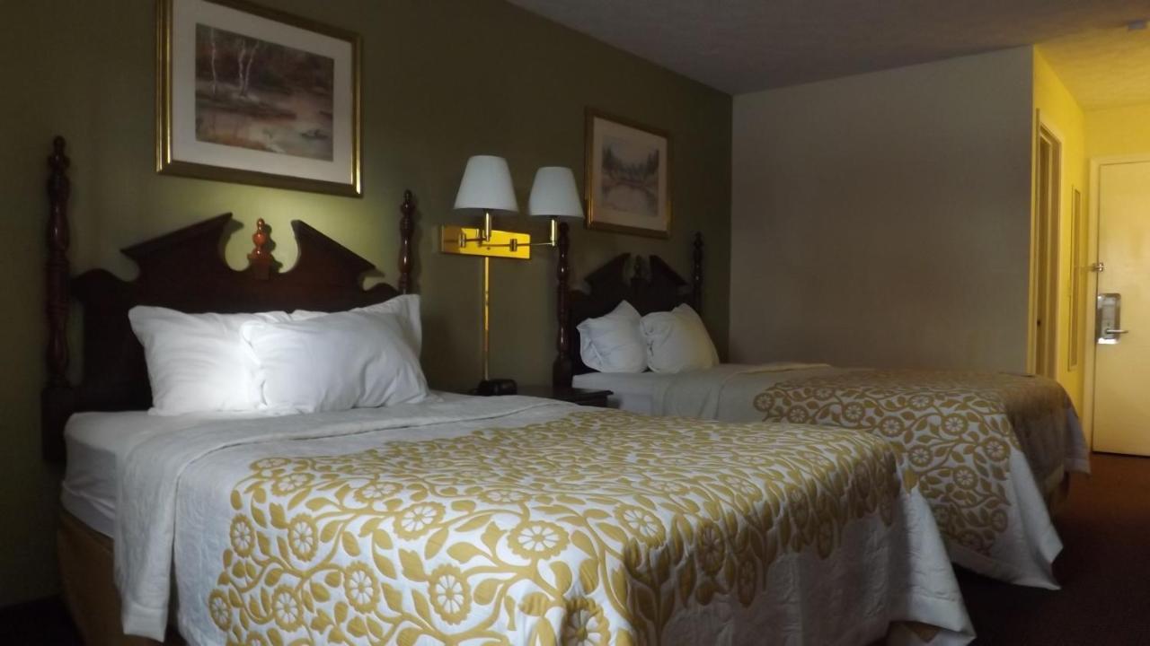 Days By Wyndham 2* Amherst