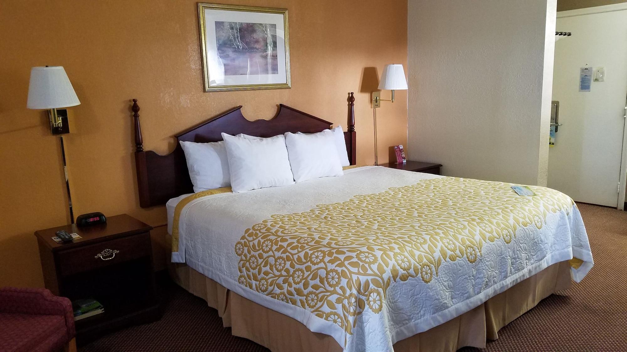 Days By Wyndham 2* Amherst