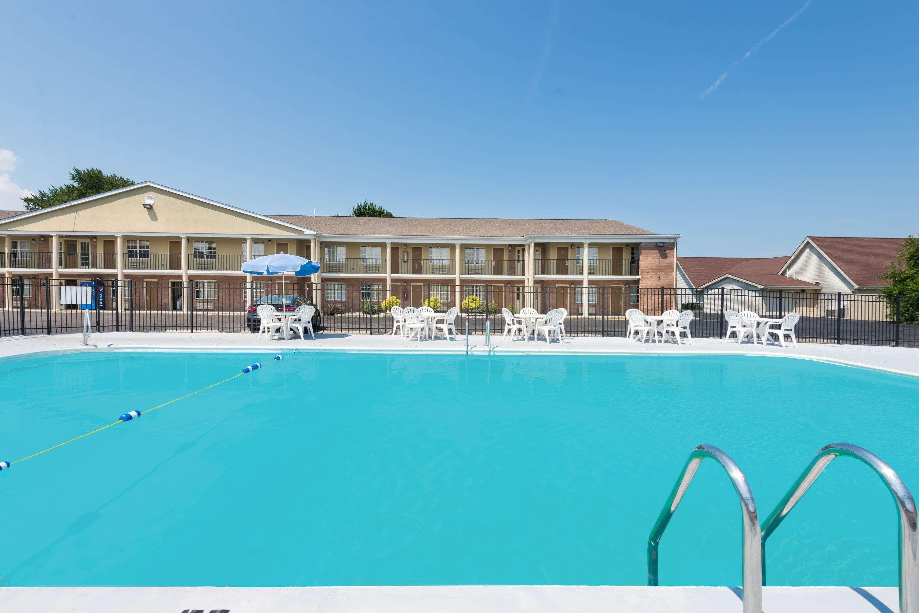 Days By Wyndham Amherst