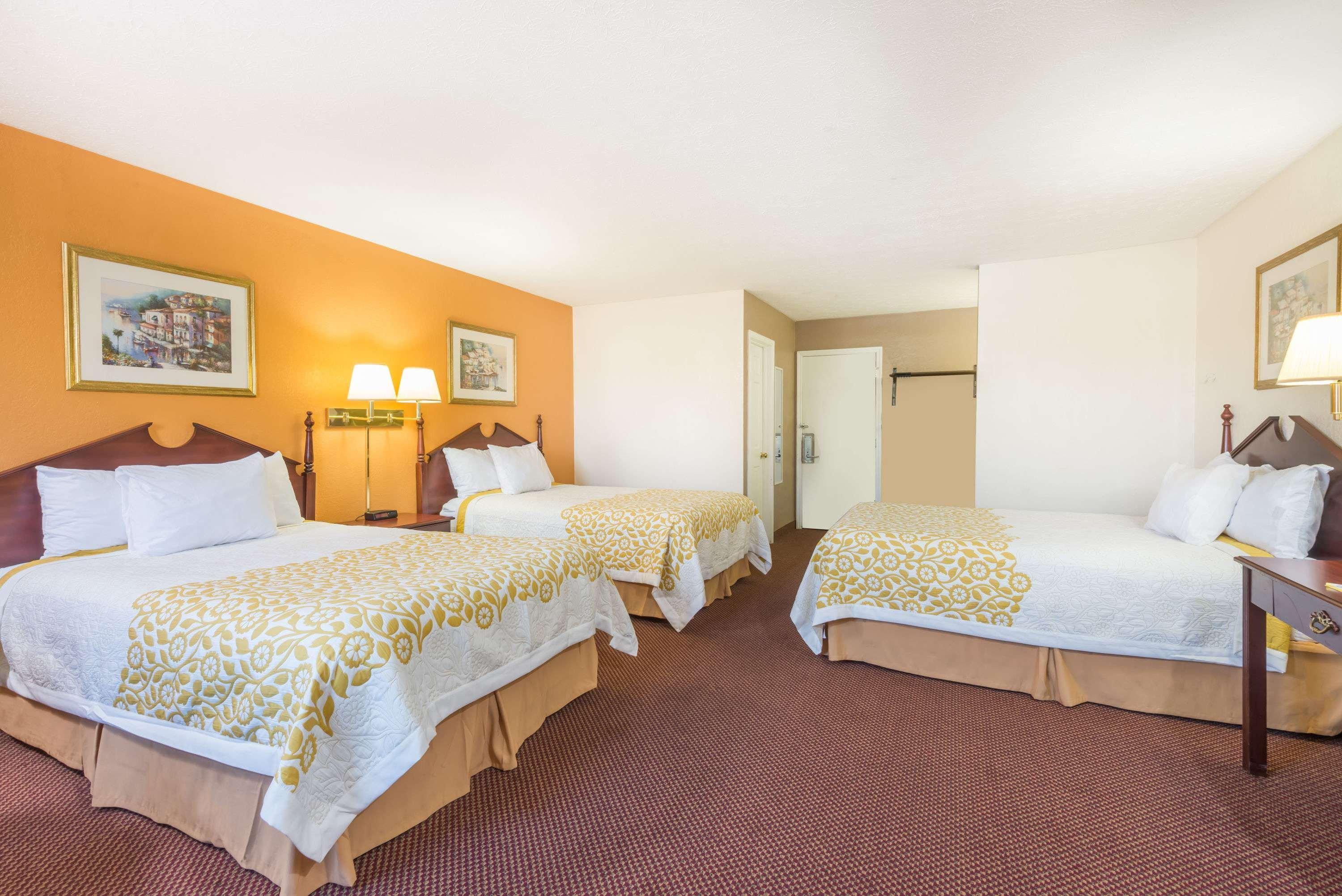 Hotel Days By Wyndham 2*