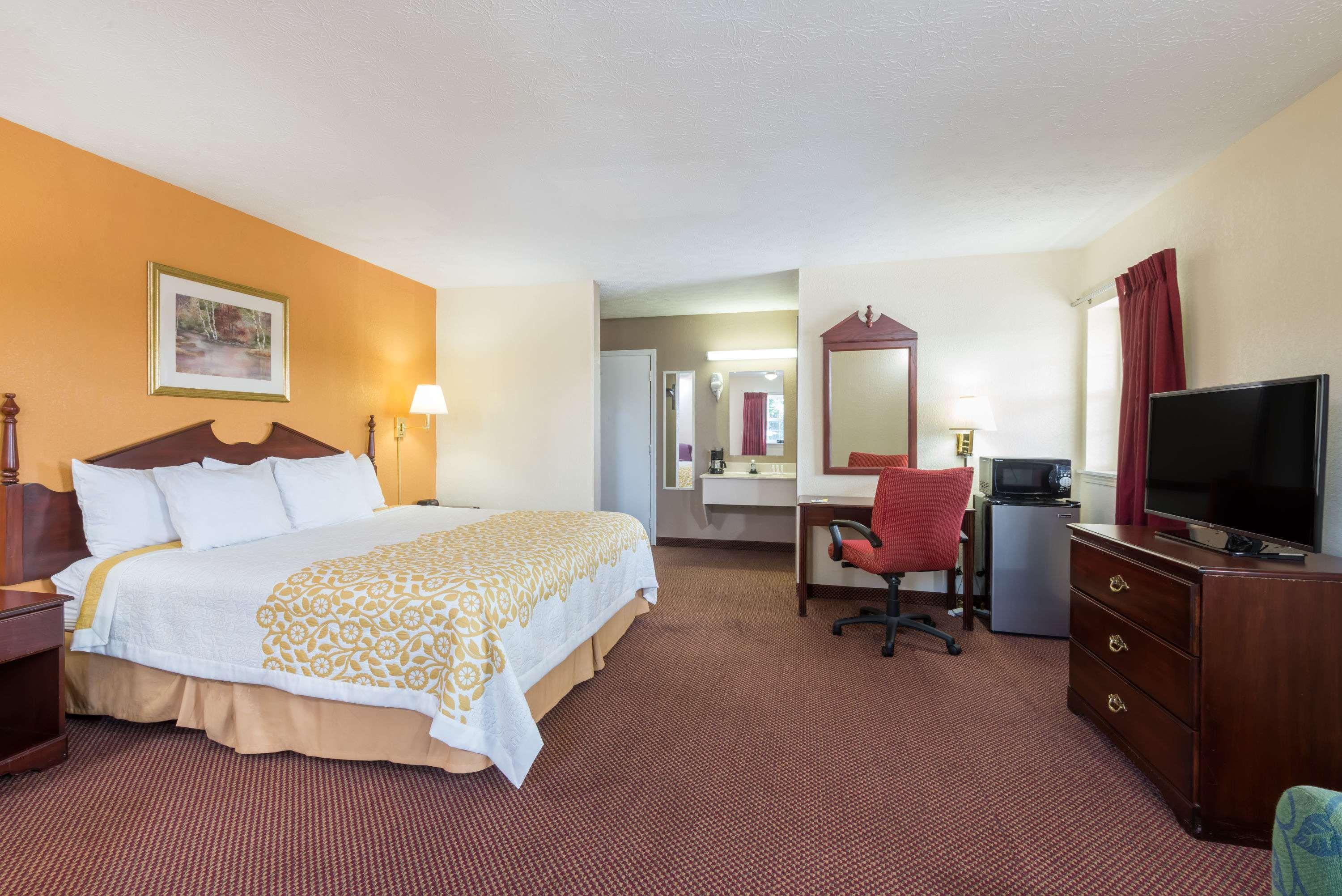 Hotel Days By Wyndham Amherst