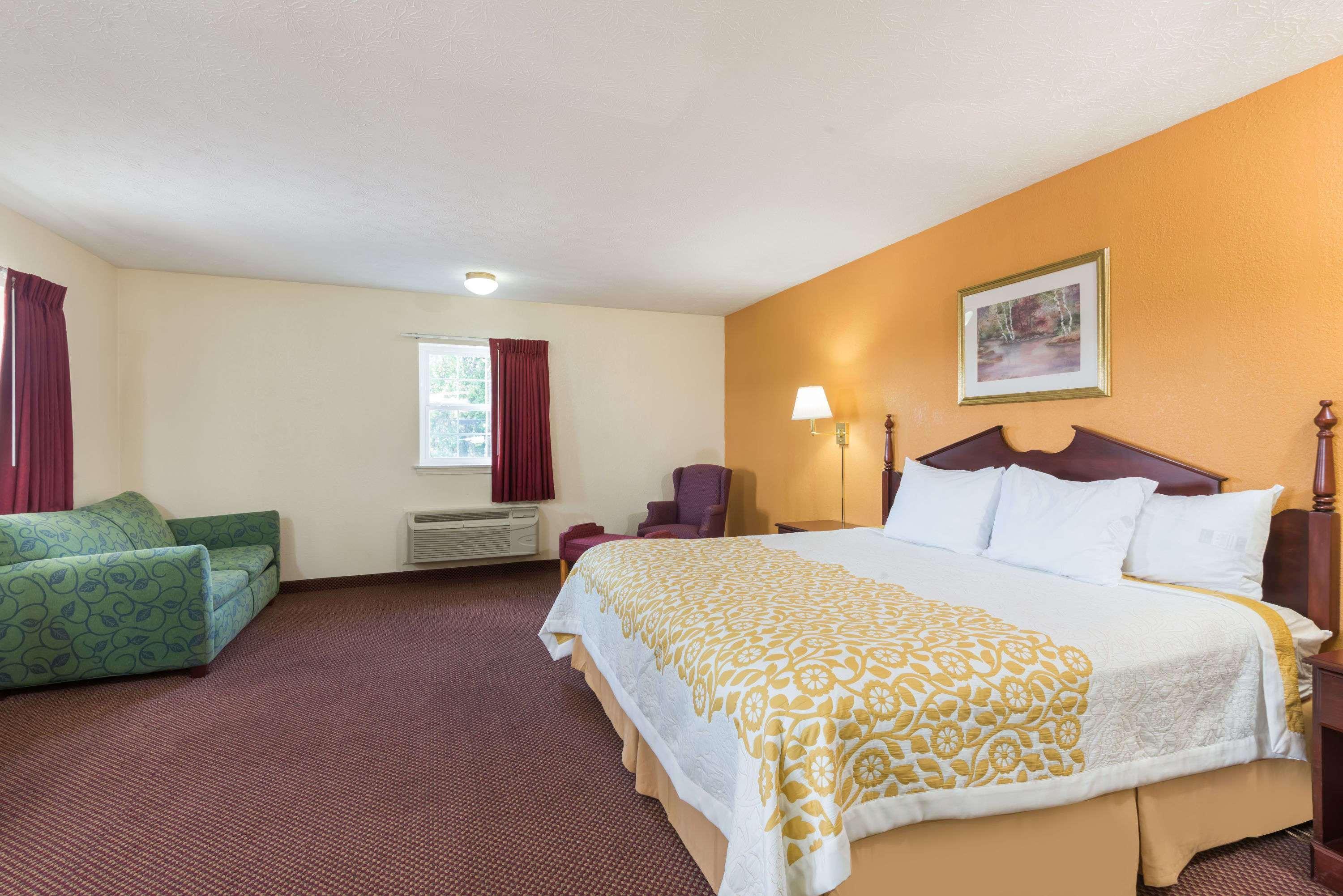 Days By Wyndham Hotel 2*